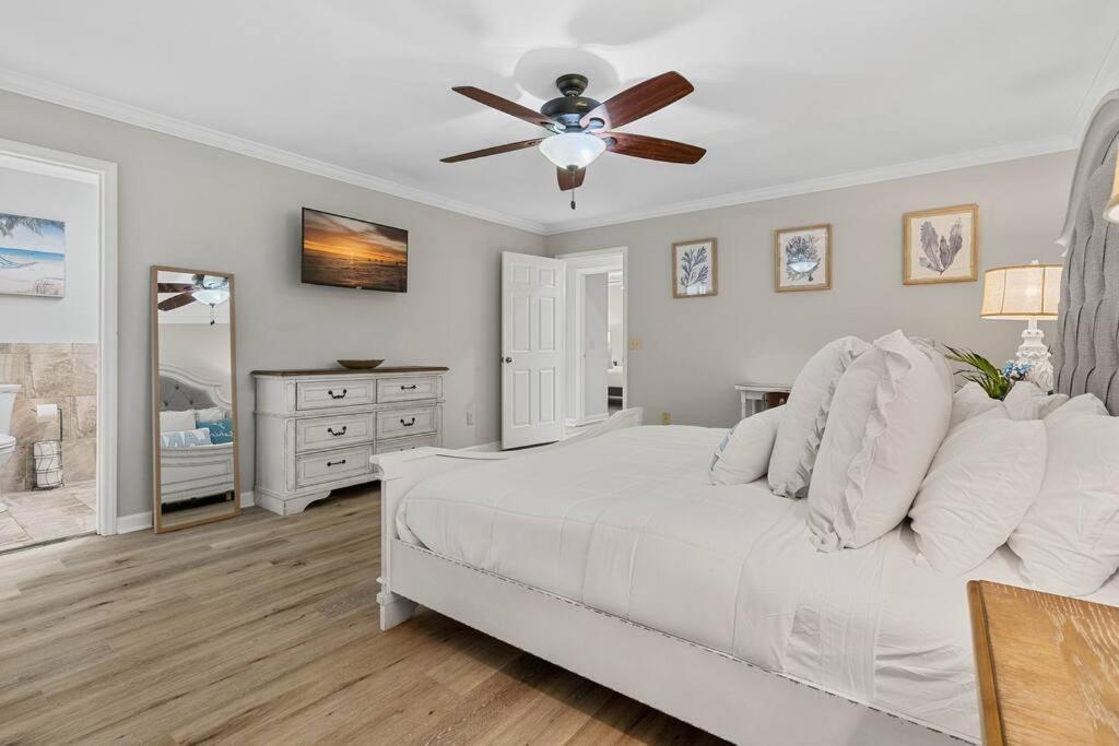 Cozy Lake Home - Jacuzzi King Bed Marina Access Mooresville Buitenkant foto